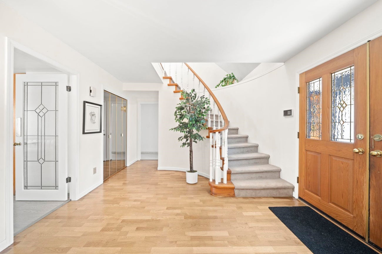 600 Clearwater Way - Coquitlam East single-family-residence for Sale, 4 Bedrooms (R3107115)# - 5