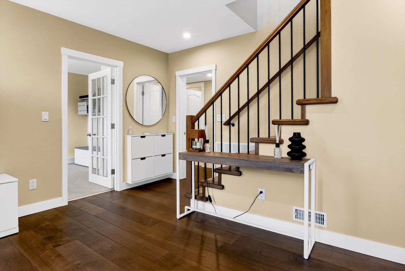 981 Kinsac Street - Coquitlam West Single Family Residence for Sale, 5 Bedrooms (R3107267)# - 10