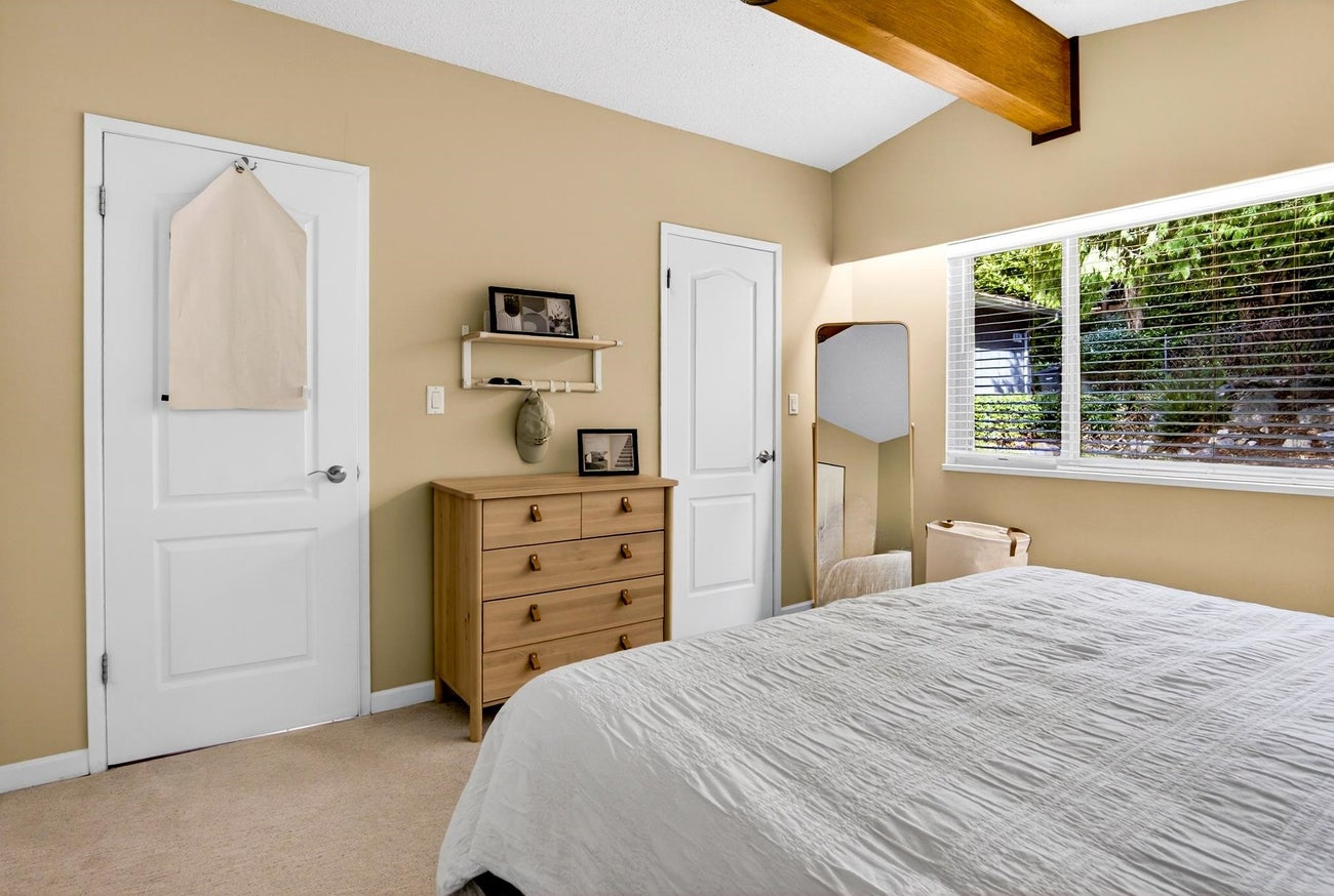 981 Kinsac Street - Coquitlam West Single Family Residence for Sale, 5 Bedrooms (R3107267)# - 12