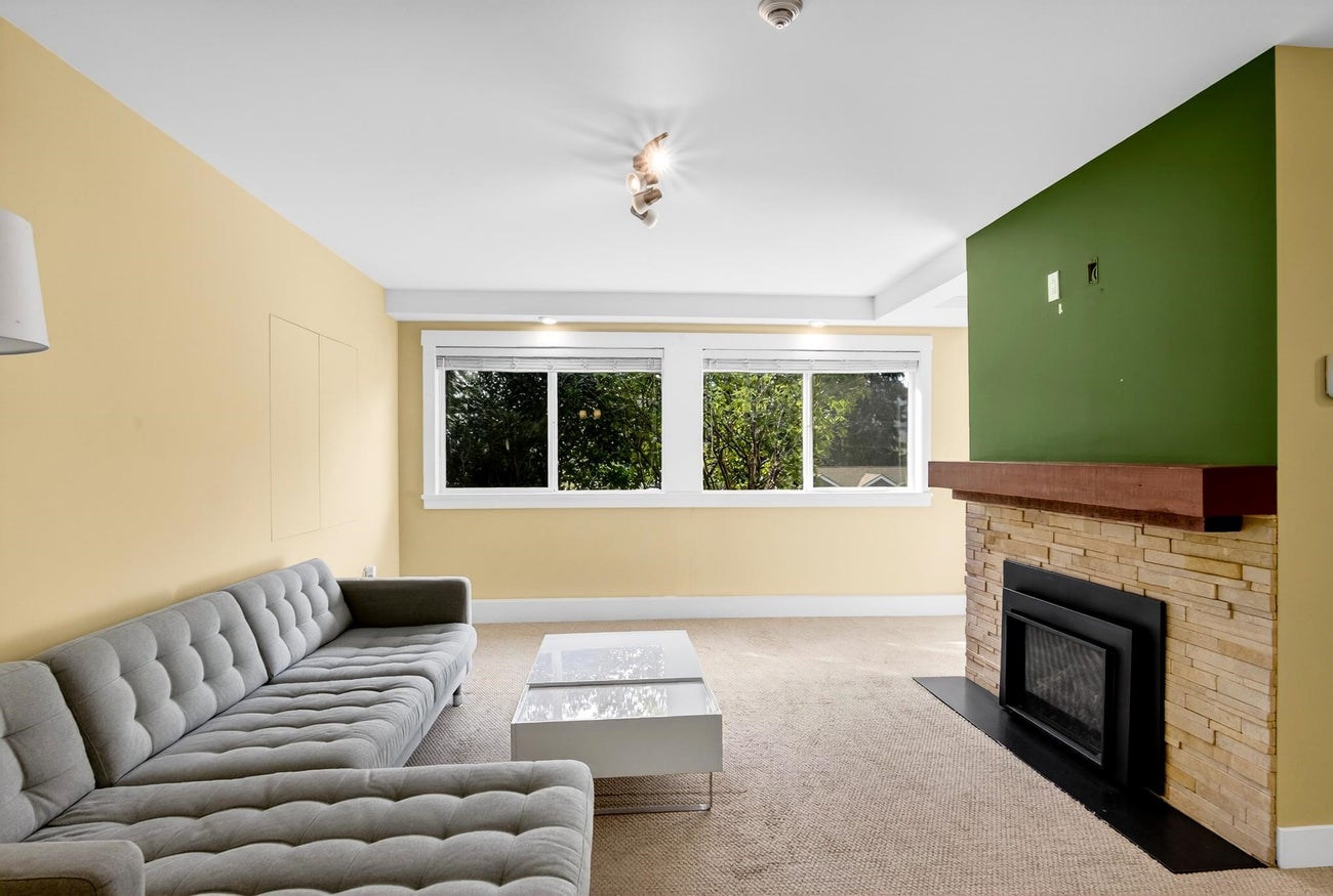 981 Kinsac Street - Coquitlam West Single Family Residence for Sale, 5 Bedrooms (R3107267)# - 18