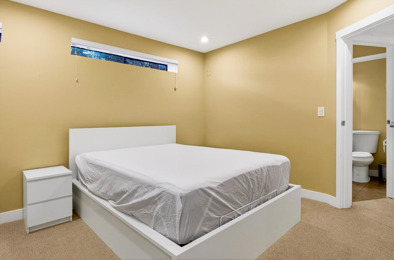 981 Kinsac Street - Coquitlam West Single Family Residence for Sale, 5 Bedrooms (R3107267)# - 24