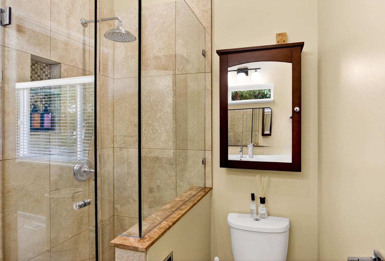 981 Kinsac Street - Coquitlam West Single Family Residence for Sale, 5 Bedrooms (R3107267)# - 26