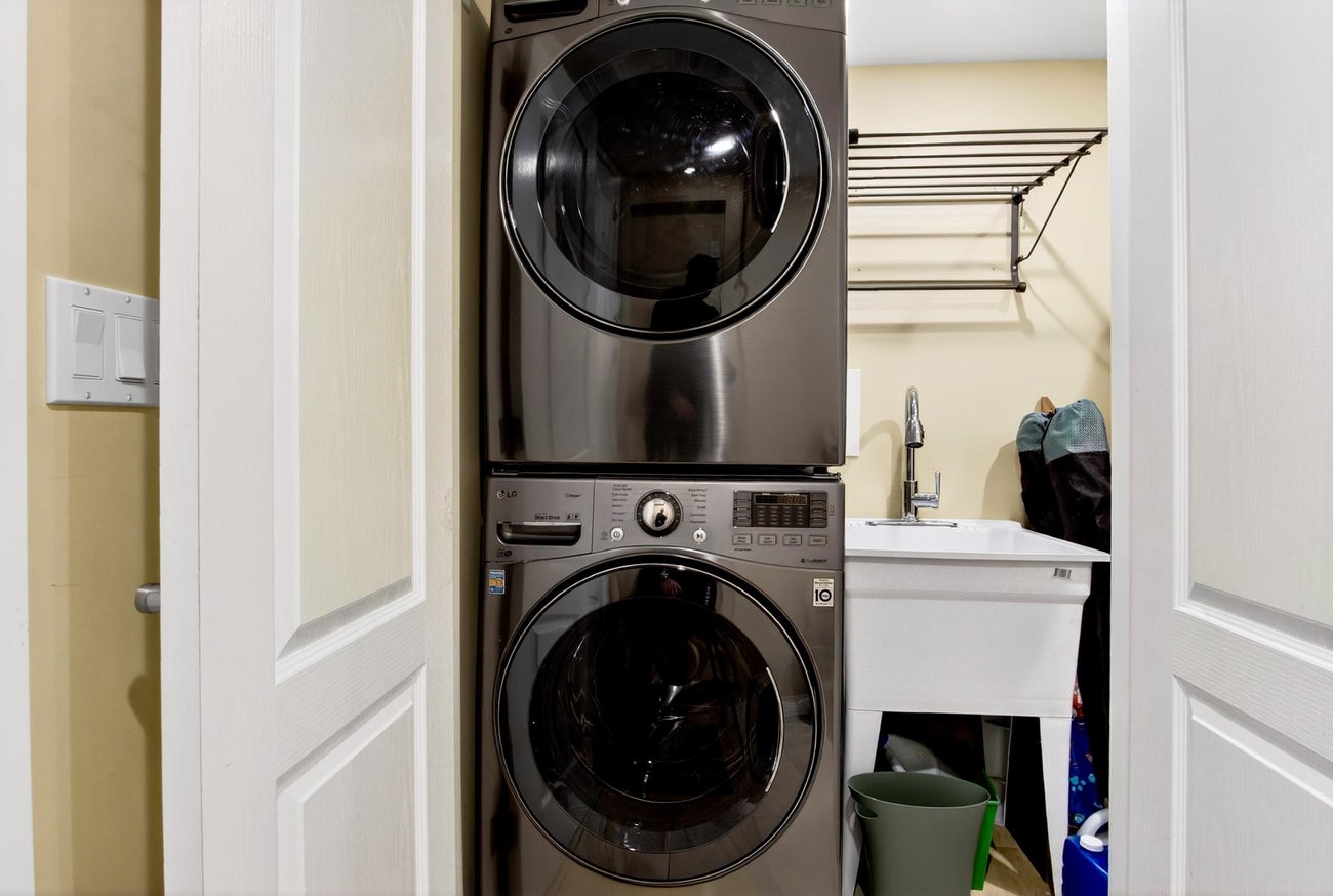 981 Kinsac Street - Coquitlam West Single Family Residence for Sale, 5 Bedrooms (R3107267)# - 30