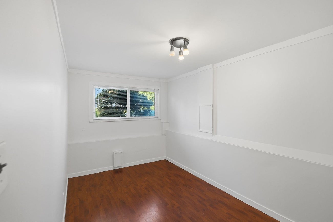 1106 Duthie Avenue - Simon Fraser Univer. single-family-residence for Sale, 6 Bedrooms (R3107289)# - 15