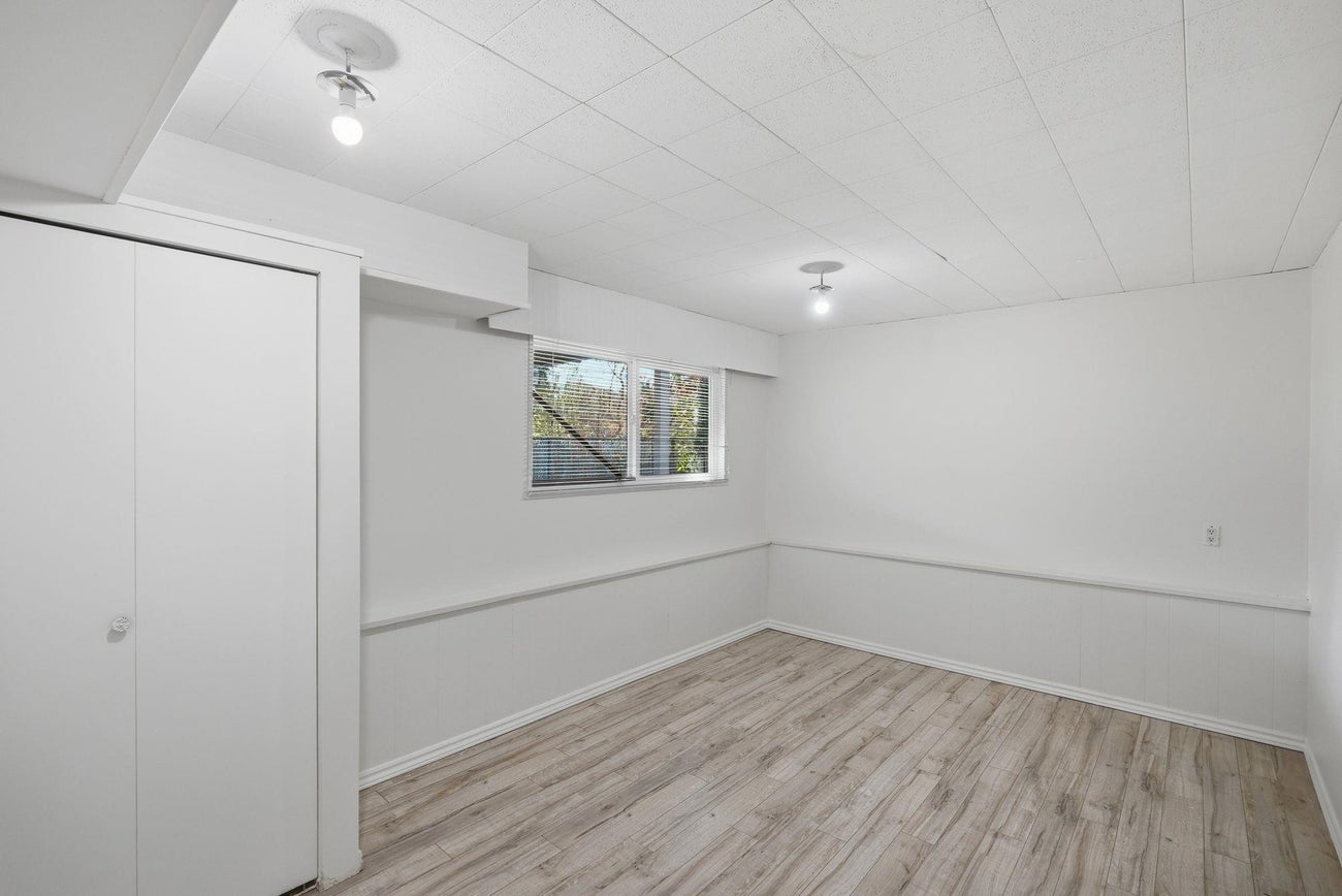1106 Duthie Avenue - Simon Fraser Univer. single-family-residence for Sale, 6 Bedrooms (R3107289)# - 26