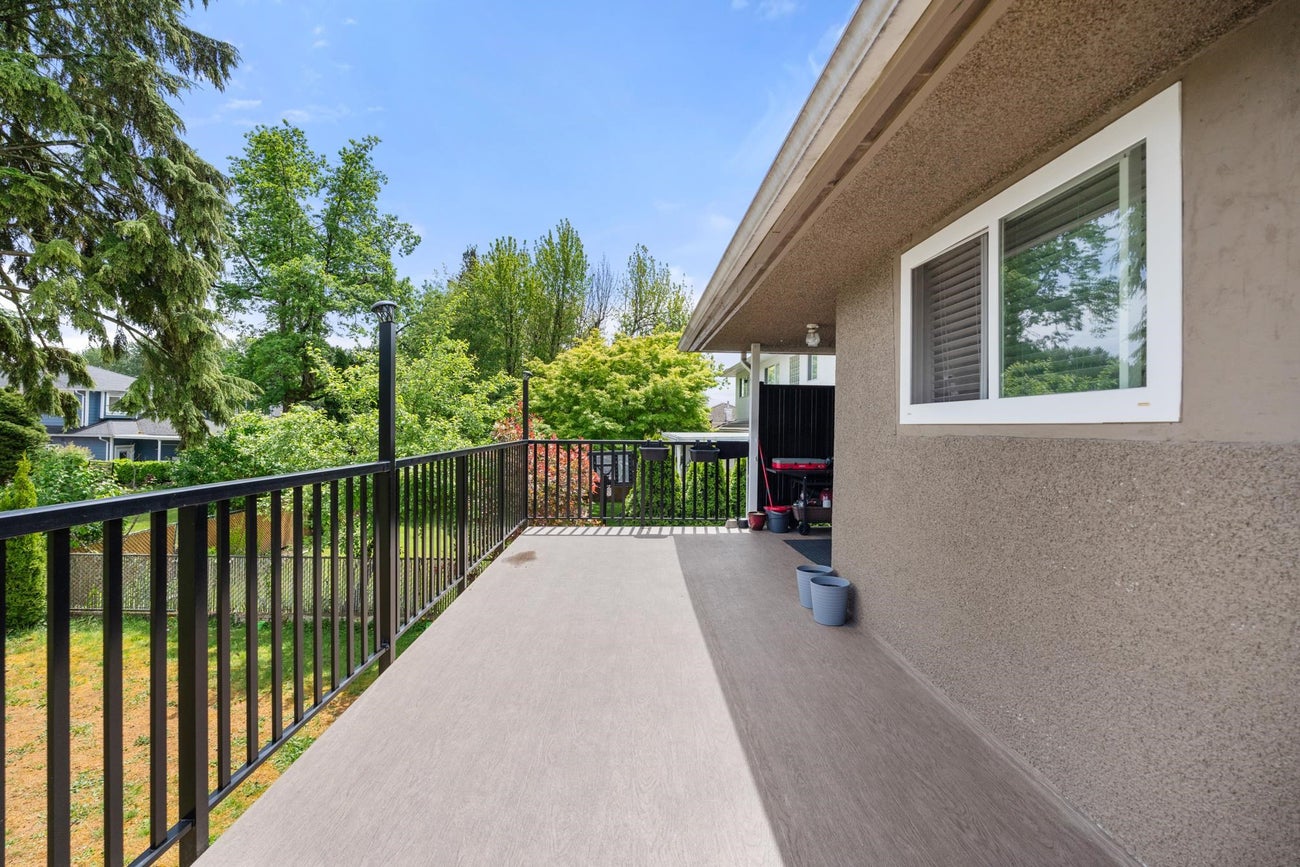 1106 Duthie Avenue - Simon Fraser Univer. single-family-residence for Sale, 6 Bedrooms (R3107289)# - 29