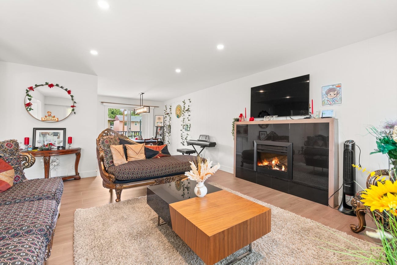 1106 Duthie Avenue - Simon Fraser Univer. single-family-residence for Sale, 6 Bedrooms (R3107289)# - 4