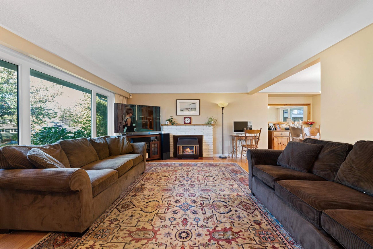 4860 Southlawn Drive - Brentwood Park Single Family Residence for Sale, 5 Bedrooms (R3107499)# - 3