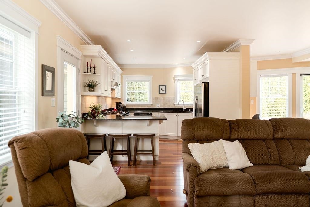 674 Colinet Street - Central Coquitlam single-family-residence for Sale, 4 Bedrooms (R3107799)# - 7