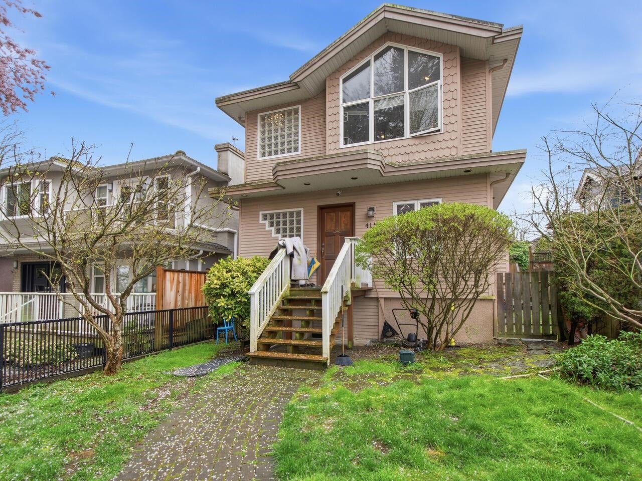 4154 Mcgill Street - burnaby Single Family Residence for Sale, 4 Bedrooms (R3107847)# - 1