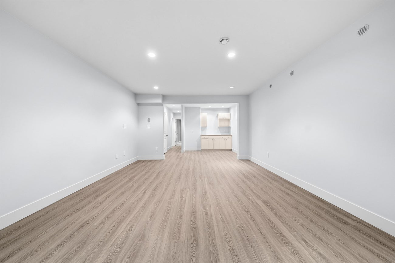 1131 Milford Avenue - Central Coquitlam Single Family Residence for Sale, 6 Bedrooms (R3107883)# - 28