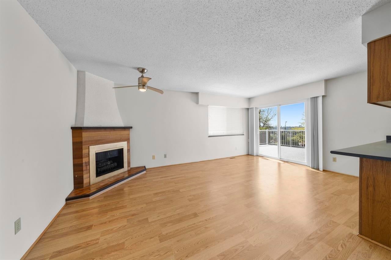 1060 Ayshire Drive - Simon Fraser Univer. Single Family Residence for Sale, 6 Bedrooms (R3108355)# - 5