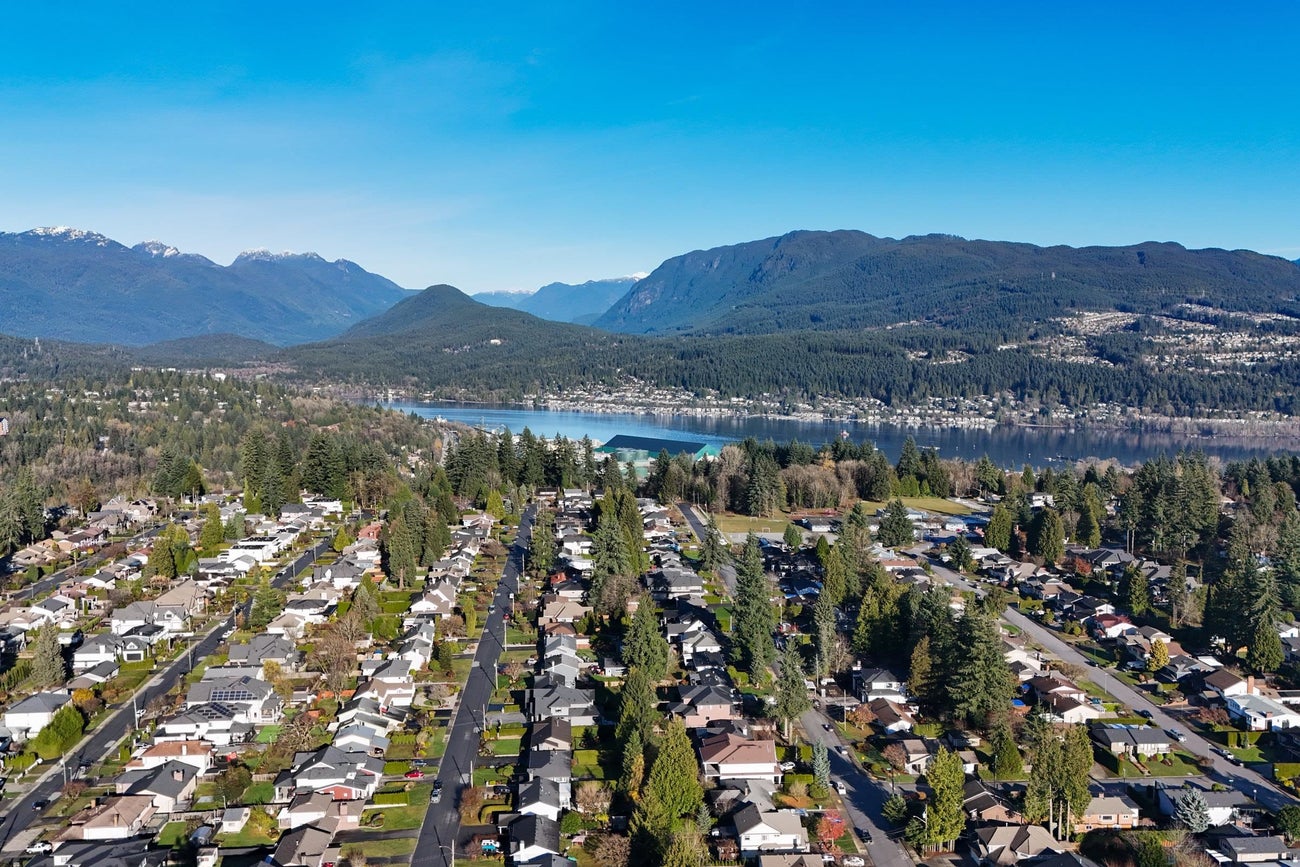 740 Porter Street - Central Coquitlam Single Family Residence for Sale, 3 Bedrooms (R3108406)# - 12