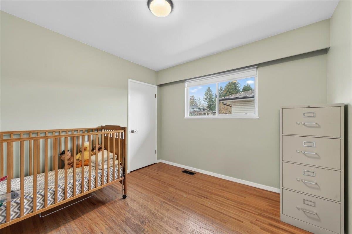 812 Grover Avenue - Coquitlam West Single Family Residence for Sale, 4 Bedrooms (R3109236)# - 21