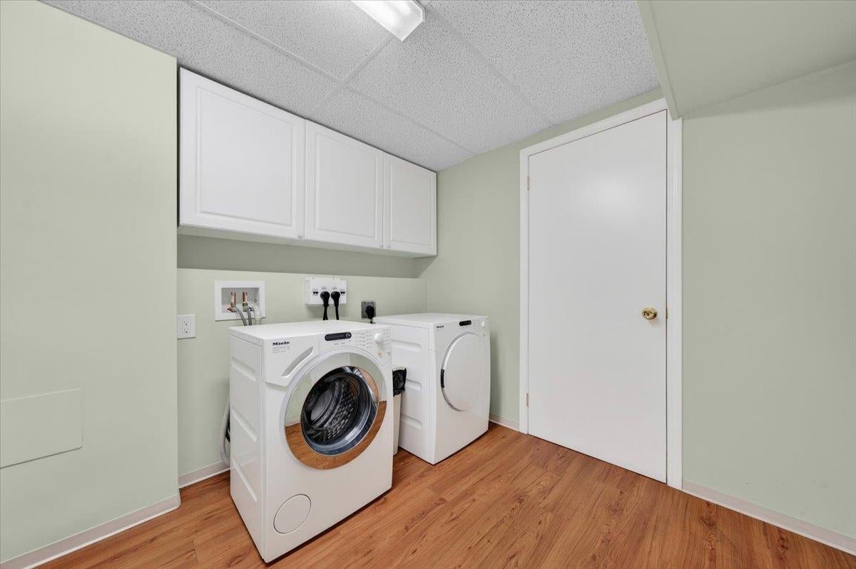 812 Grover Avenue - Coquitlam West Single Family Residence for Sale, 4 Bedrooms (R3109236)# - 27