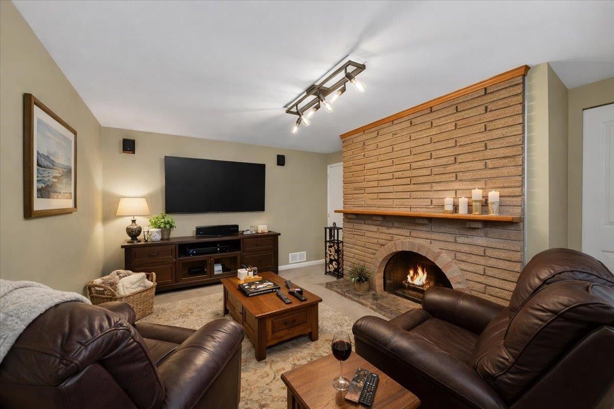 812 Grover Avenue - Coquitlam West Single Family Residence for Sale, 4 Bedrooms (R3109236)# - 30