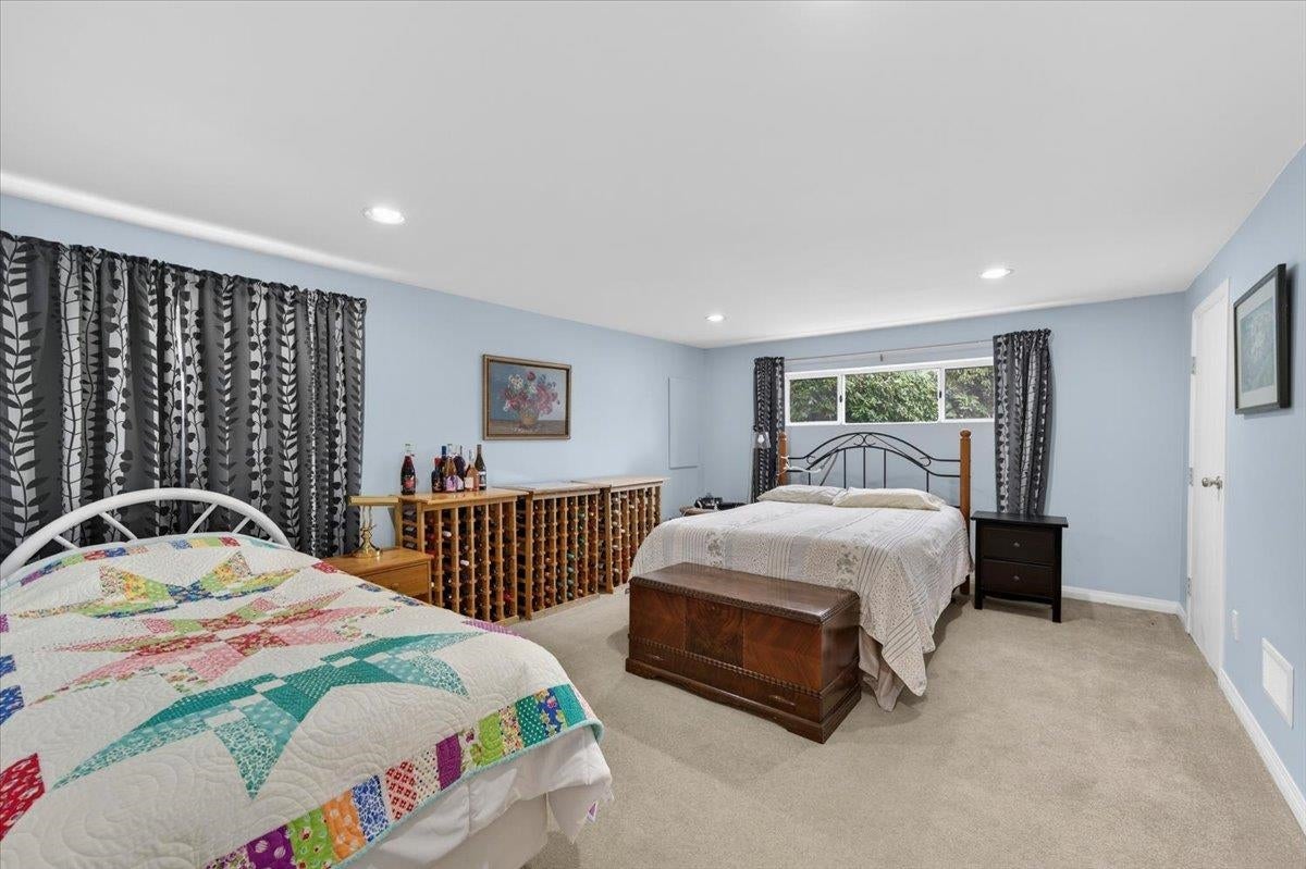 812 Grover Avenue - Coquitlam West Single Family Residence for Sale, 4 Bedrooms (R3109236)# - 34