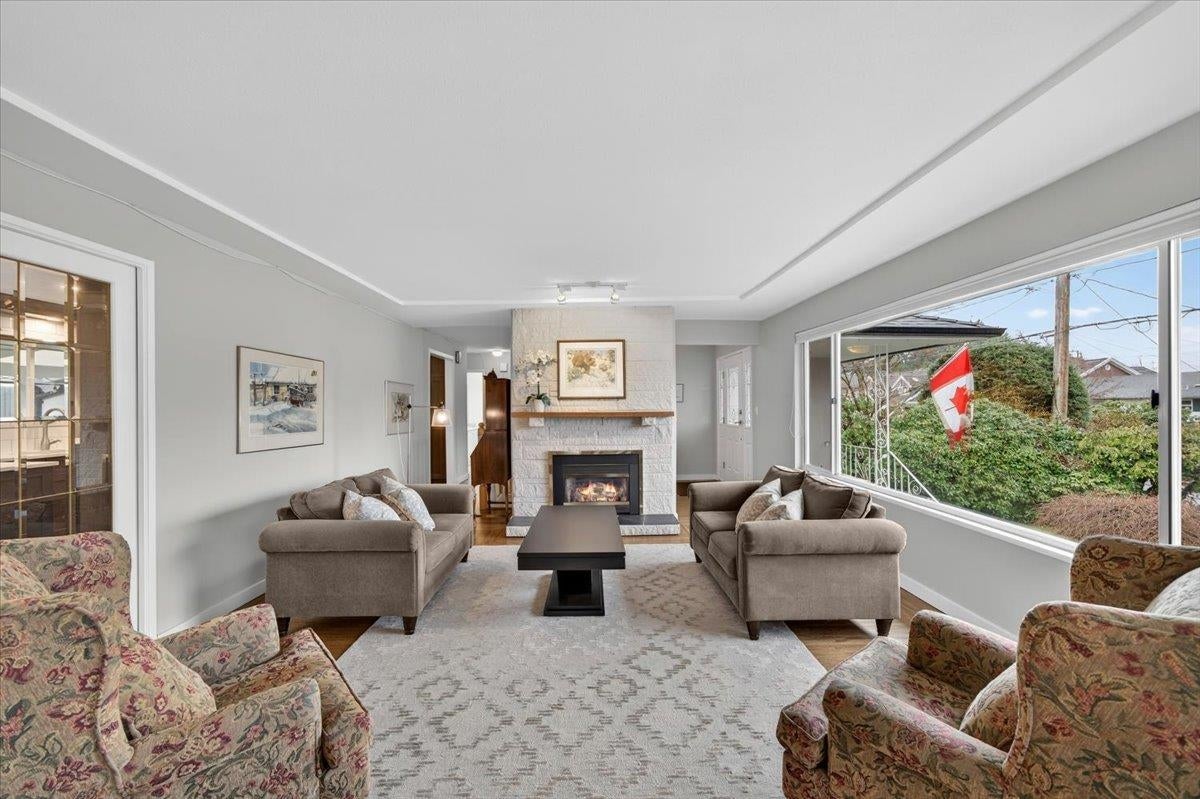 812 Grover Avenue - Coquitlam West Single Family Residence for Sale, 4 Bedrooms (R3109236)# - 5