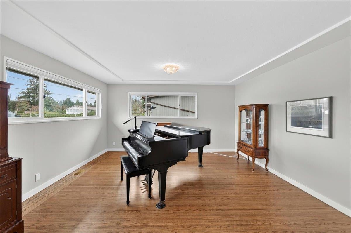 812 Grover Avenue - Coquitlam West Single Family Residence for Sale, 4 Bedrooms (R3109236)# - 6