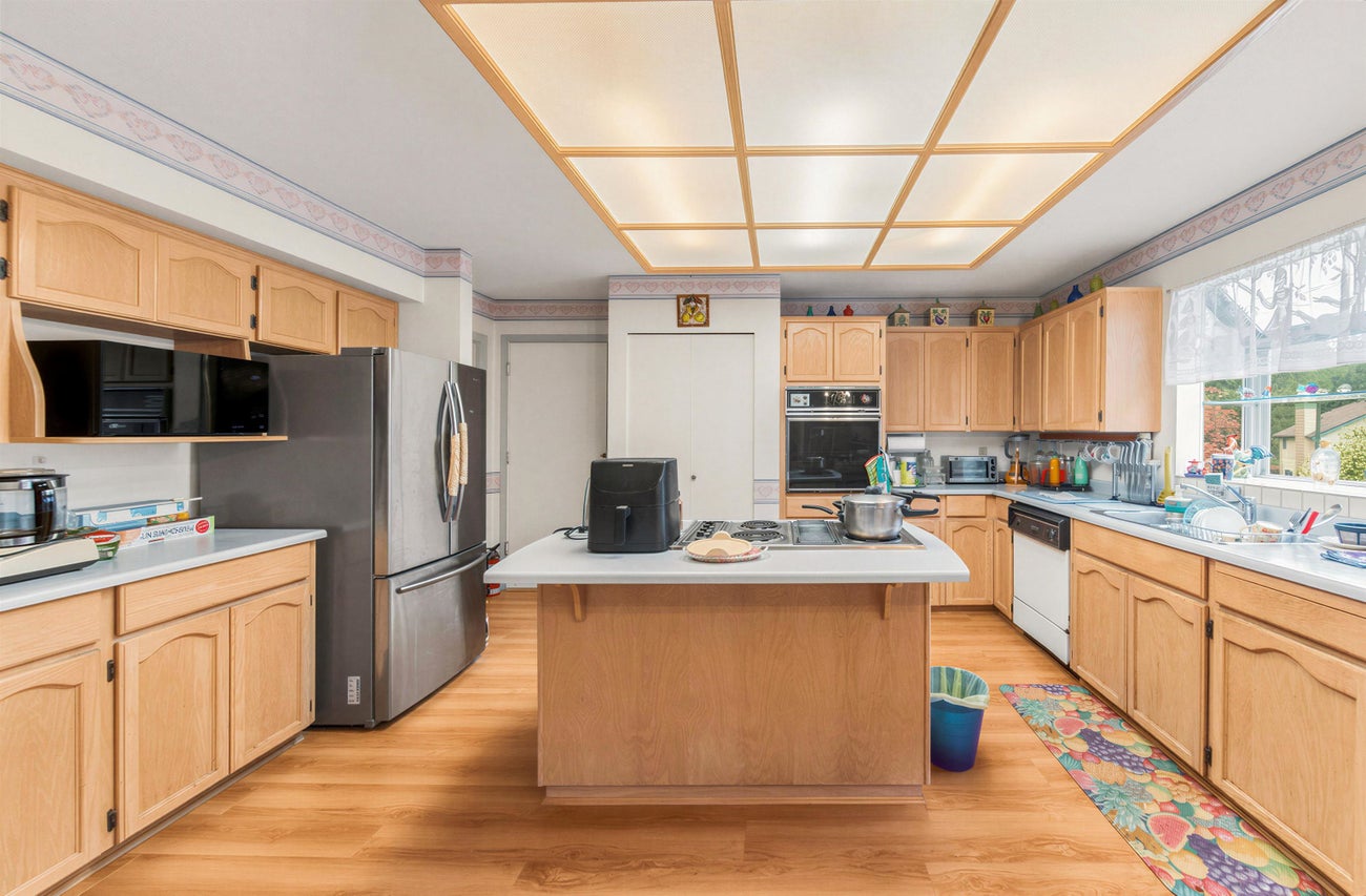 2974 Delahaye Drive - Canyon Springs Single Family Residence for Sale, 7 Bedrooms (R3109534)# - 7