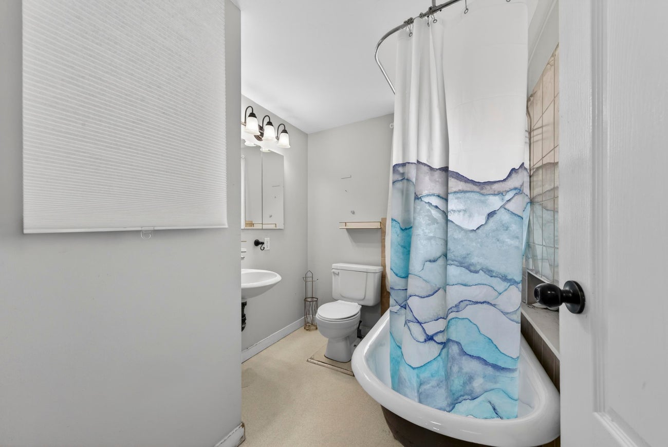 319 Marmont Street - Maillardville Single Family Residence for Sale, 2 Bedrooms (R3110323)# - 28