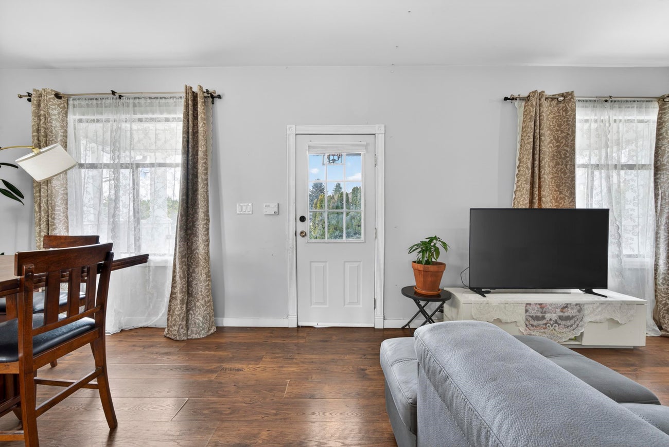 319 Marmont Street - Maillardville Single Family Residence for Sale, 2 Bedrooms (R3110323)# - 5