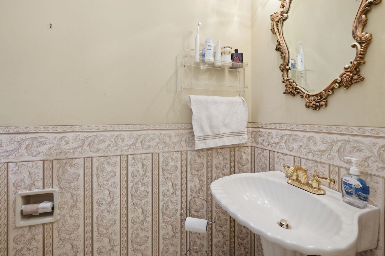 8285 Burnlake Drive - Government Road Single Family Residence for Sale, 3 Bedrooms (R3110397)# - 13