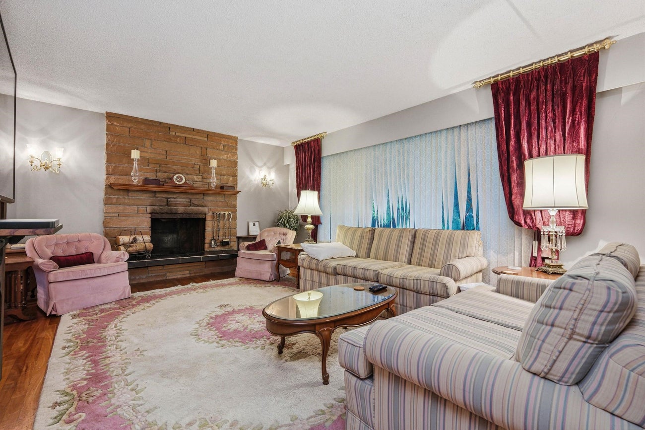 8285 Burnlake Drive - Government Road Single Family Residence for Sale, 3 Bedrooms (R3110397)# - 3