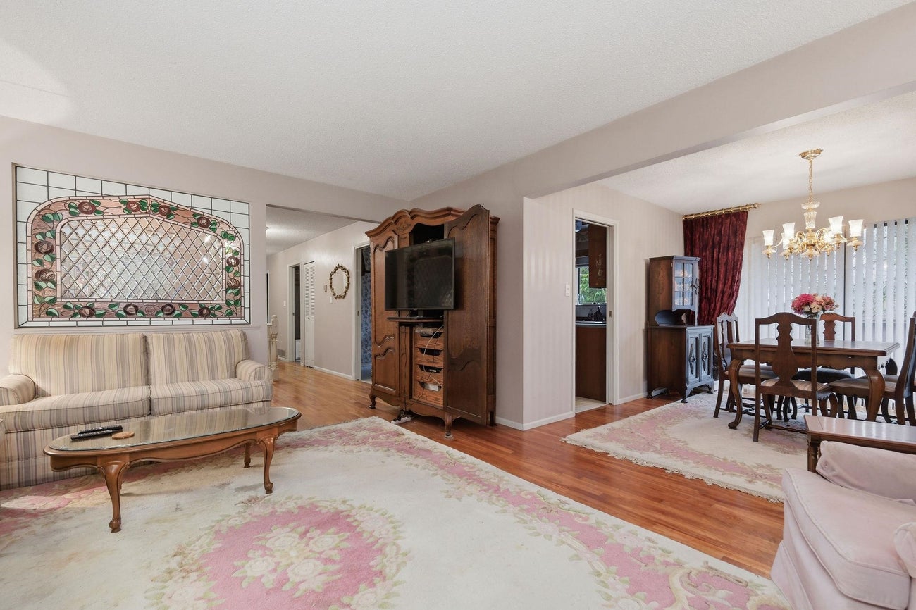 8285 Burnlake Drive - Government Road Single Family Residence for Sale, 3 Bedrooms (R3110397)# - 5