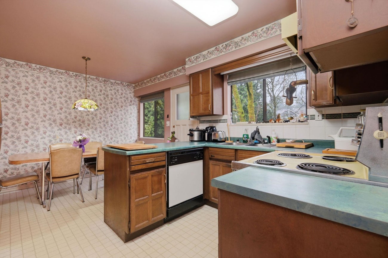 8285 Burnlake Drive - Government Road Single Family Residence for Sale, 3 Bedrooms (R3110397)# - 7