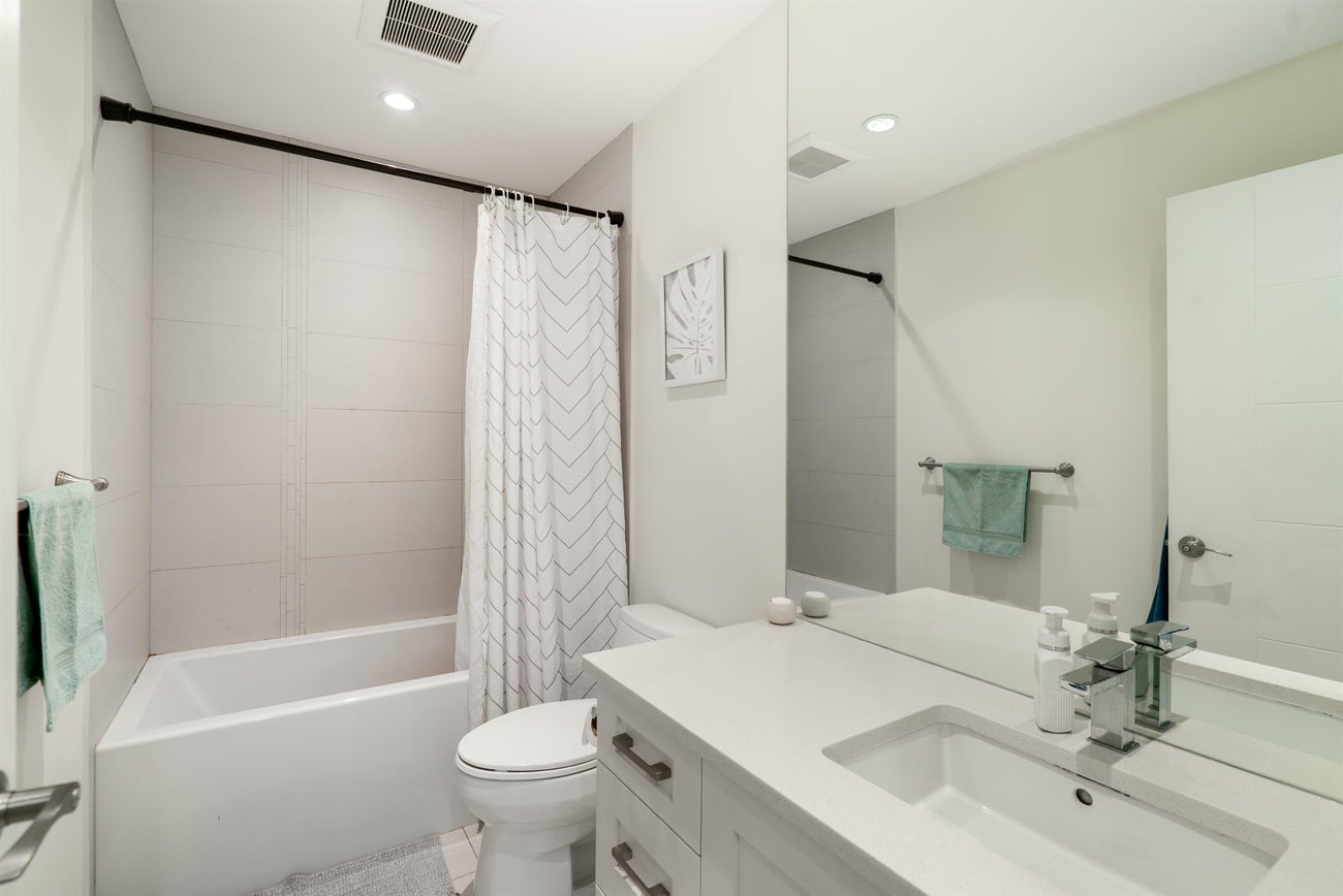 1056 Dansey Avenue - Central Coquitlam Single Family Residence for Sale, 5 Bedrooms (R3110399)# - 19