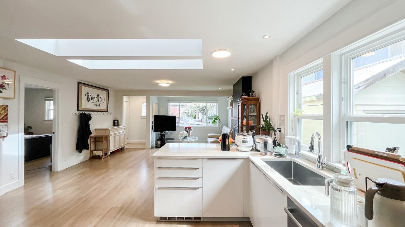 931 Sperling Avenue - Sperling-Duthie Single Family Residence for Sale, 3 Bedrooms (R3111044)# - 18