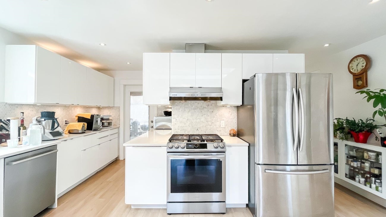 931 Sperling Avenue - Sperling-Duthie single-family-residence for Sale, 3 Bedrooms (R3111044)# - 20