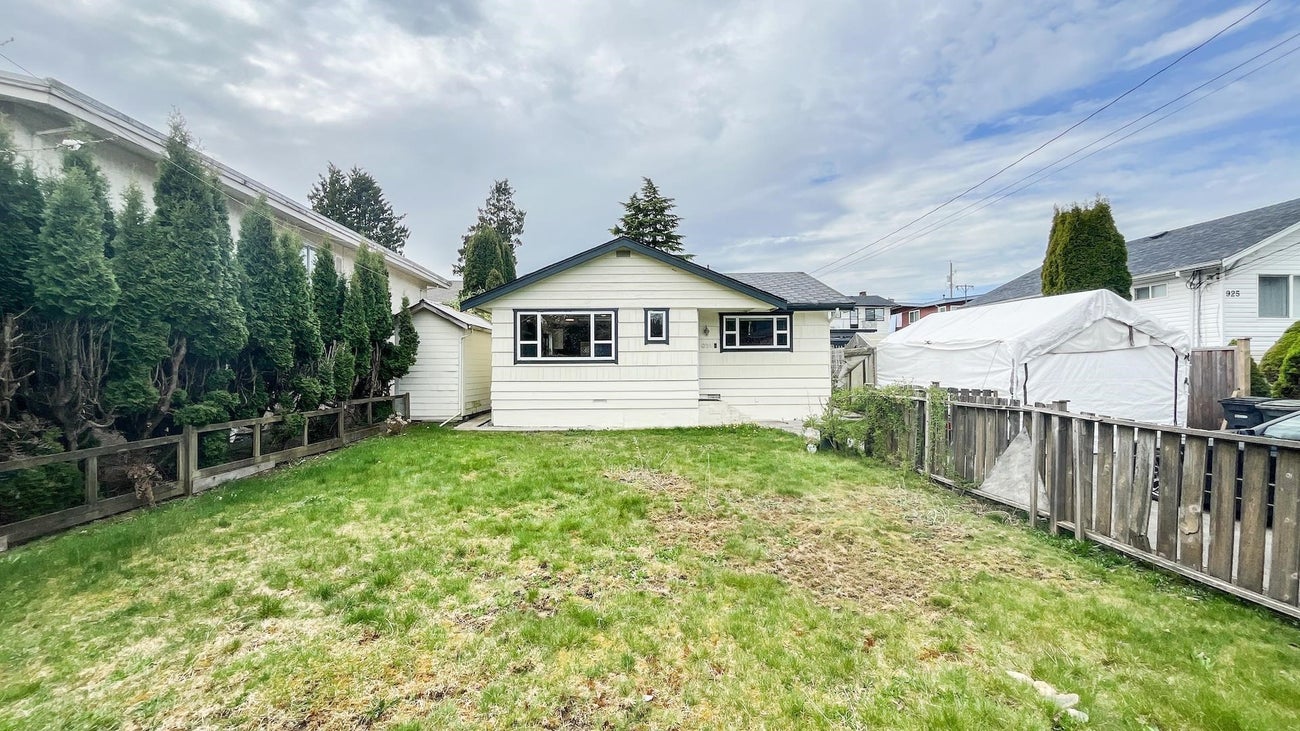 931 Sperling Avenue - Sperling-Duthie Single Family Residence for Sale, 3 Bedrooms (R3111044)# - 4