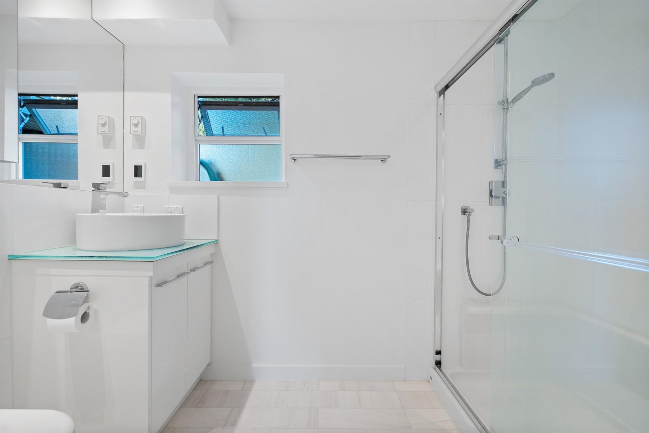 2039 Compton Court - Central Coquitlam Single Family Residence for Sale, 5 Bedrooms (R3111225)# - 20