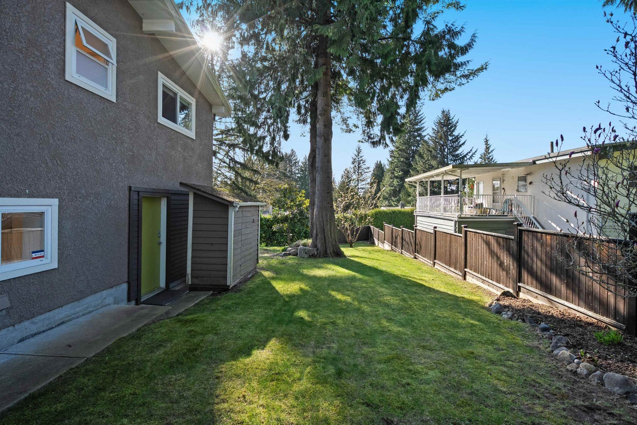 2039 Compton Court - Central Coquitlam Single Family Residence for Sale, 5 Bedrooms (R3111225)# - 25