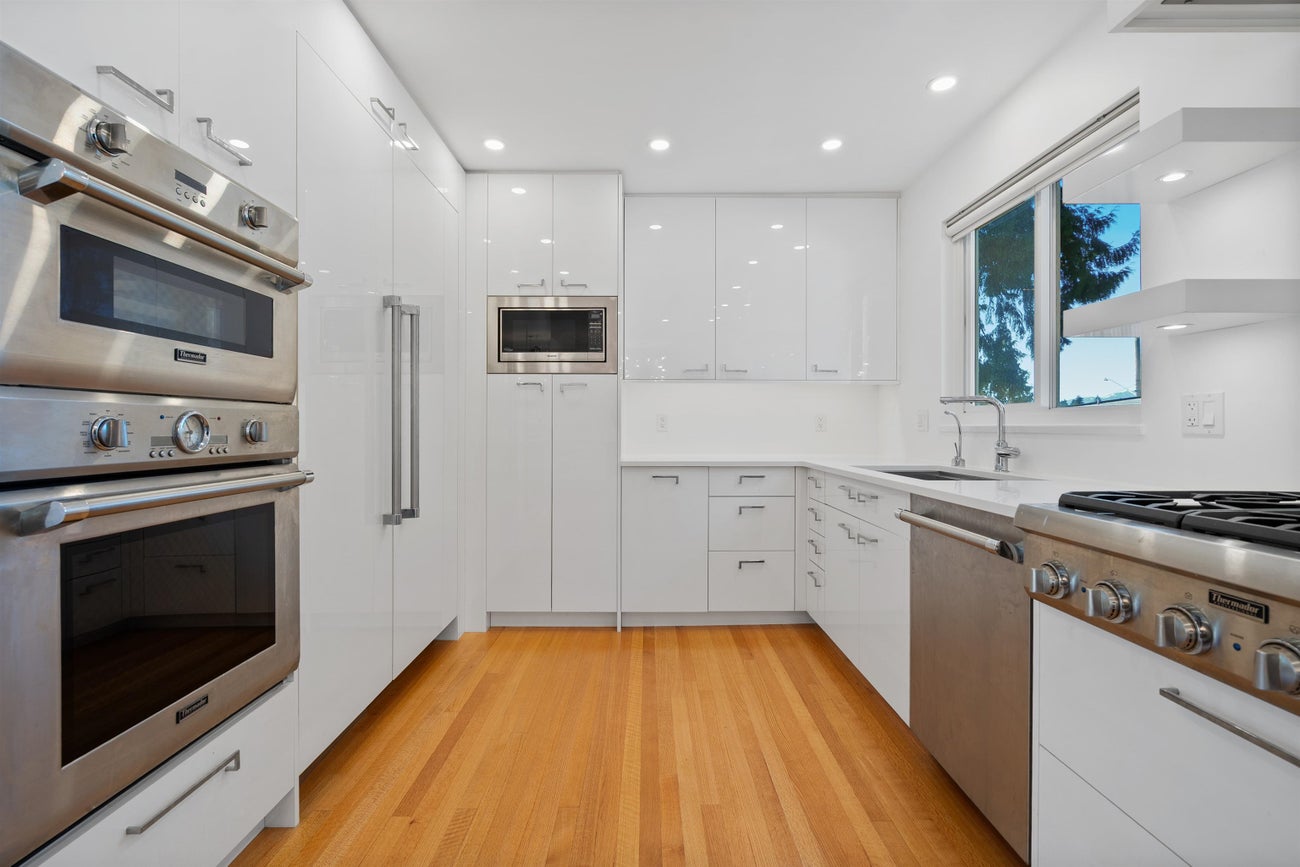 2039 Compton Court - Central Coquitlam Single Family Residence for Sale, 5 Bedrooms (R3111225)# - 6