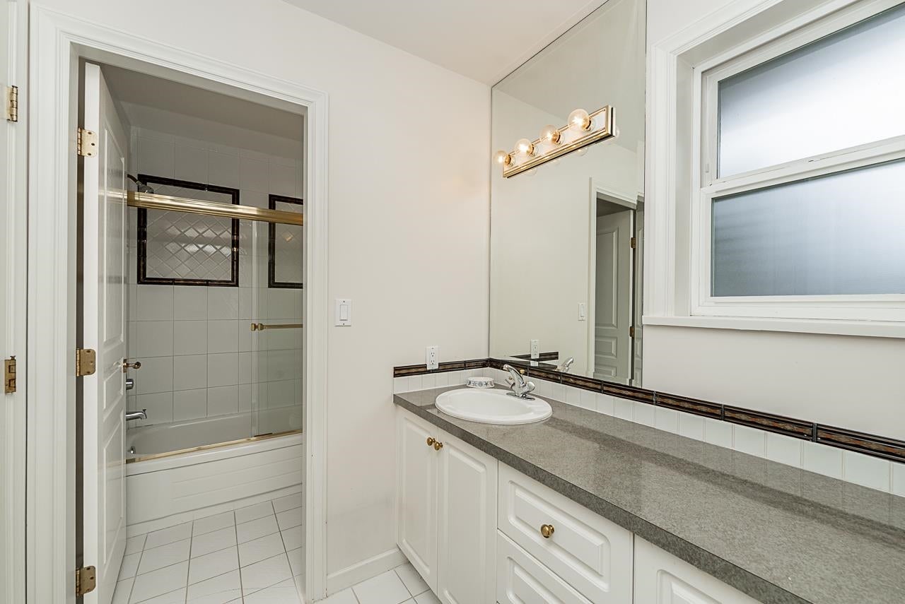 8108 Westlake Street - Government Road Single Family Residence for Sale, 7 Bedrooms (R3111396)# - 20