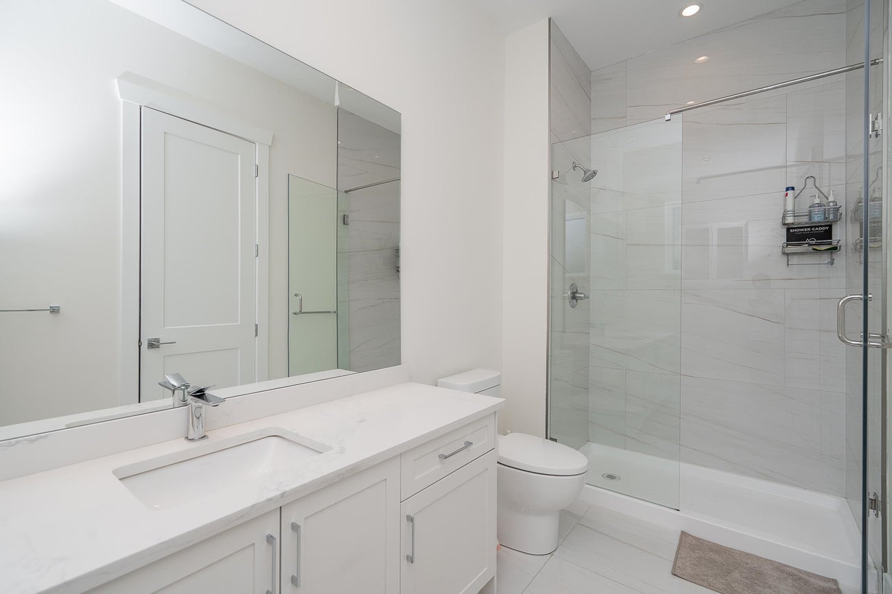 576 Linton Street - Central Coquitlam Single Family Residence for Sale, 7 Bedrooms (R3111434)# - 13