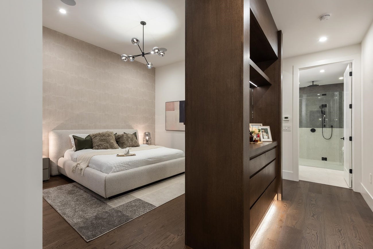 2145 Palliser Avenue - Central Coquitlam Single Family Residence for Sale, 7 Bedrooms (R3111528)# - 19