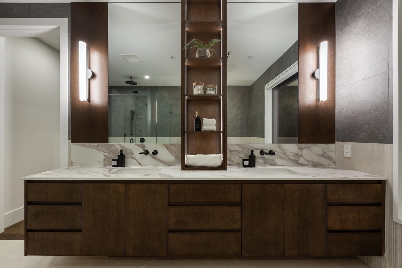 2145 Palliser Avenue - Central Coquitlam Single Family Residence for Sale, 7 Bedrooms (R3111528)# - 23