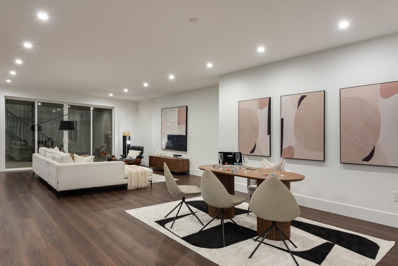 2145 Palliser Avenue - Central Coquitlam Single Family Residence for Sale, 7 Bedrooms (R3111528)# - 31