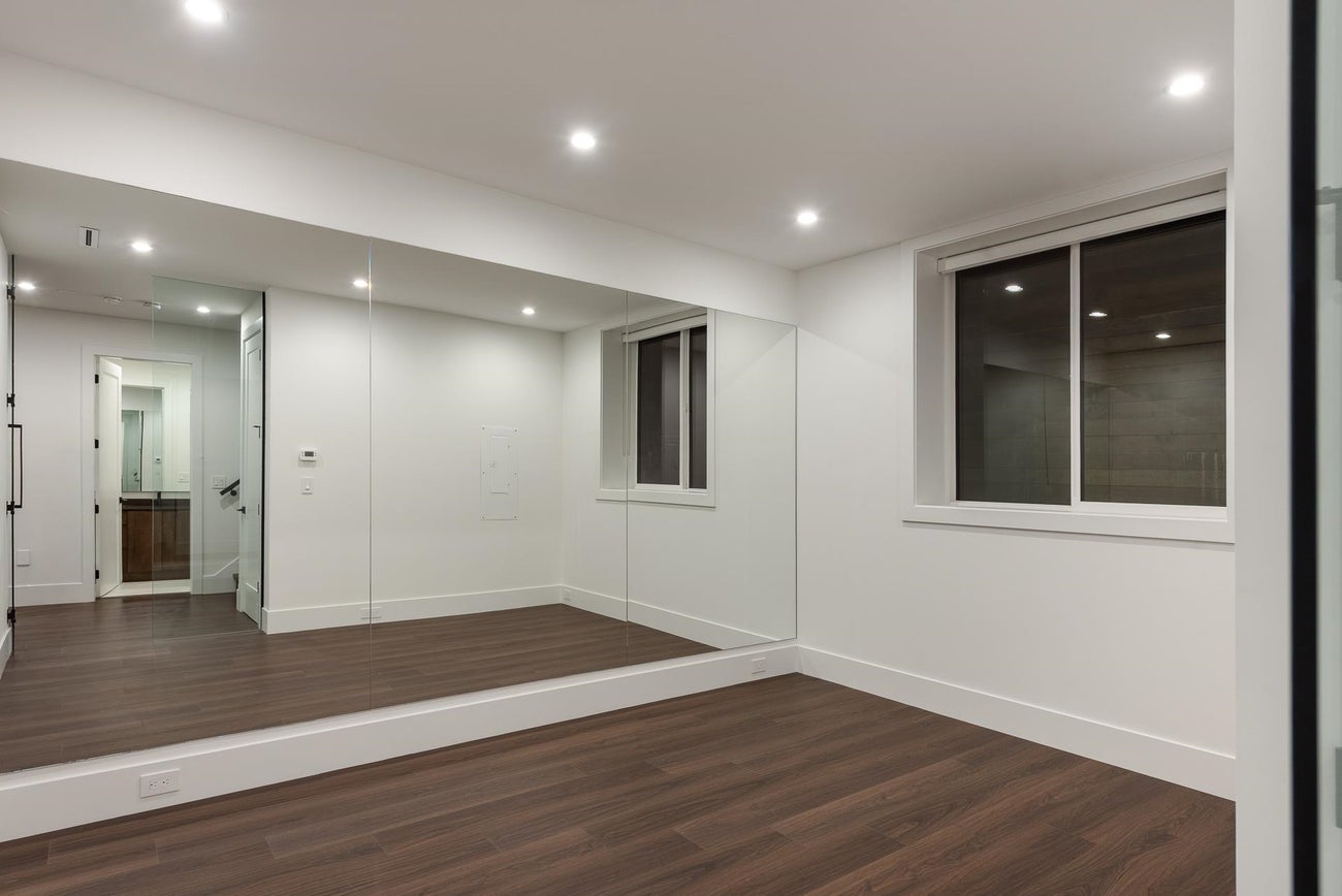 2145 Palliser Avenue - Central Coquitlam Single Family Residence for Sale, 7 Bedrooms (R3111528)# - 34