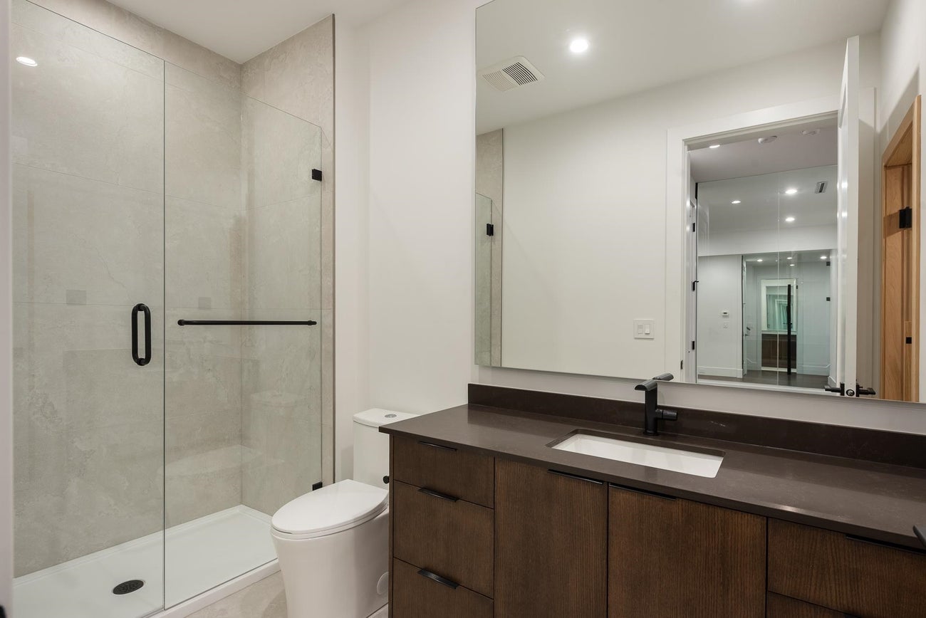 2145 Palliser Avenue - Central Coquitlam Single Family Residence for Sale, 7 Bedrooms (R3111528)# - 35