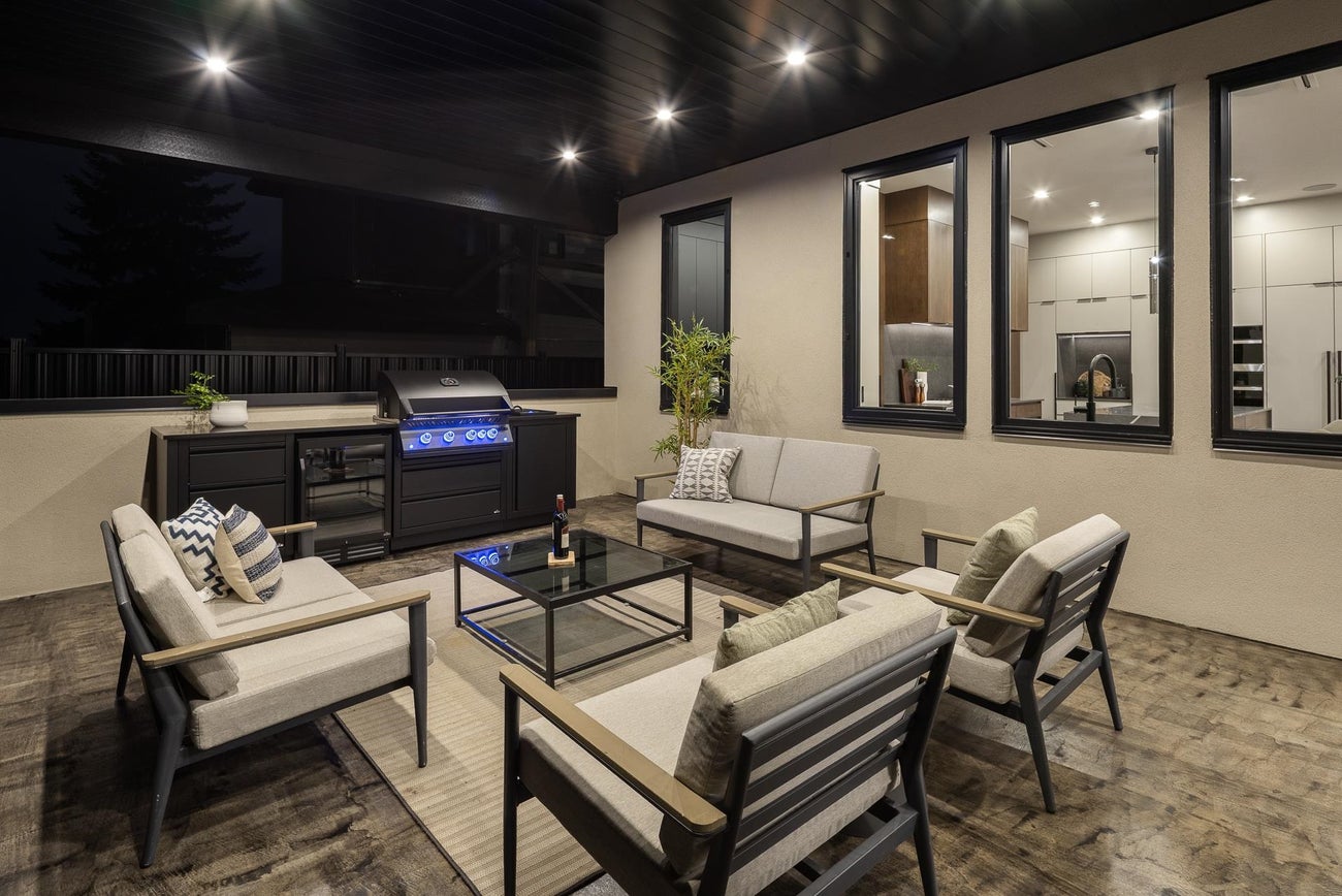 2145 Palliser Avenue - Central Coquitlam Single Family Residence for Sale, 7 Bedrooms (R3111528)# - 38