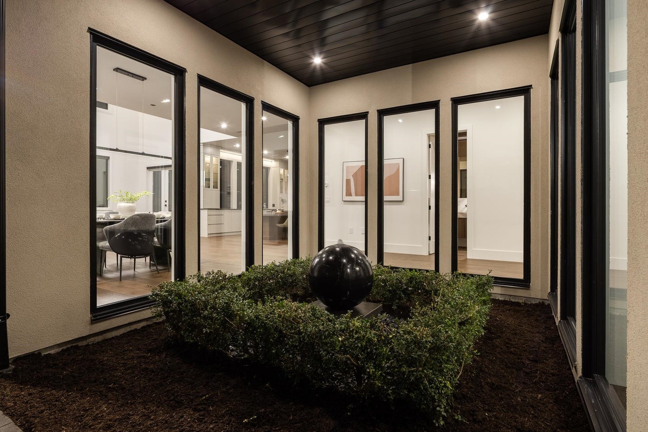 2145 Palliser Avenue - Central Coquitlam Single Family Residence for Sale, 7 Bedrooms (R3111528)# - 39