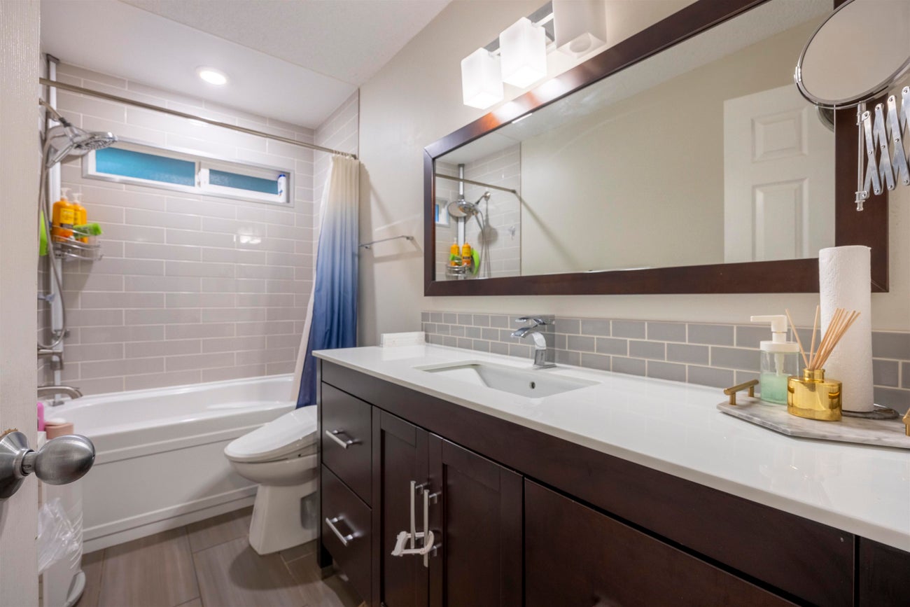 2634 Rogate Avenue - Coquitlam East Single Family Residence for Sale, 4 Bedrooms (R3111595)# - 17