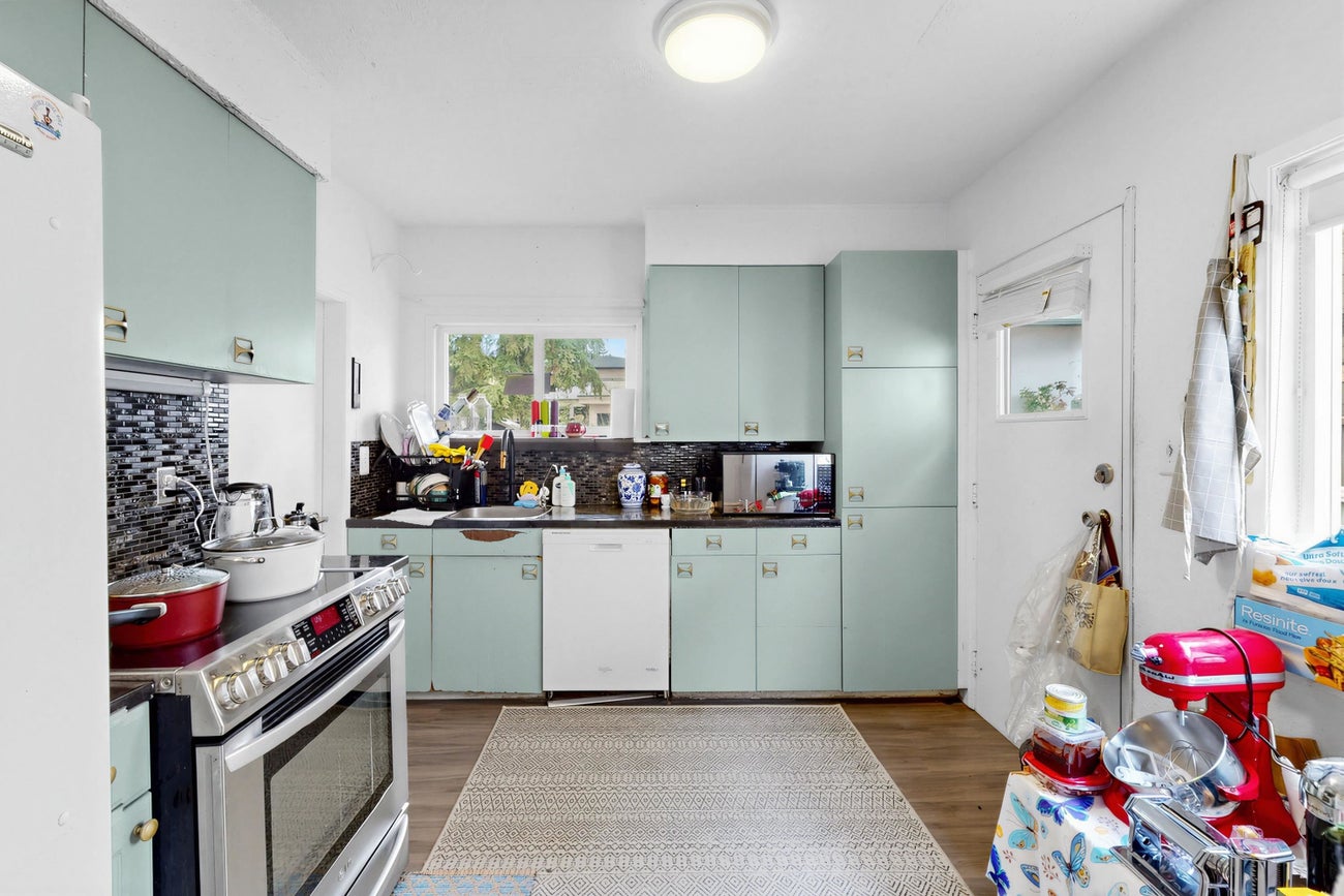 1333 Smith Avenue - Central Coquitlam single-family-residence for Sale, 4 Bedrooms (R3112581)# - 15