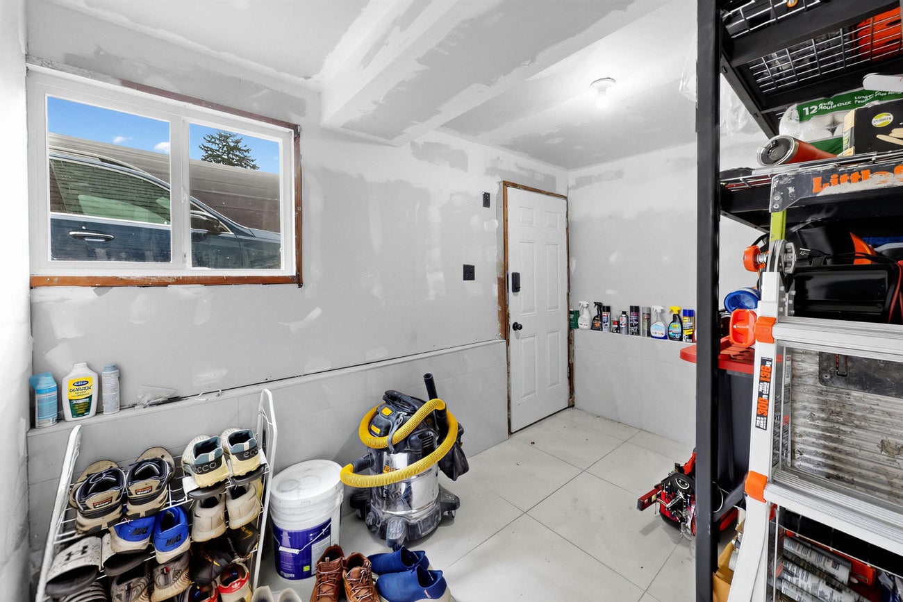 1333 Smith Avenue - Central Coquitlam single-family-residence for Sale, 4 Bedrooms (R3112581)# - 28