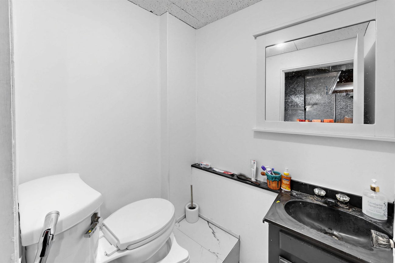 1333 Smith Avenue - Central Coquitlam single-family-residence for Sale, 4 Bedrooms (R3112581)# - 31